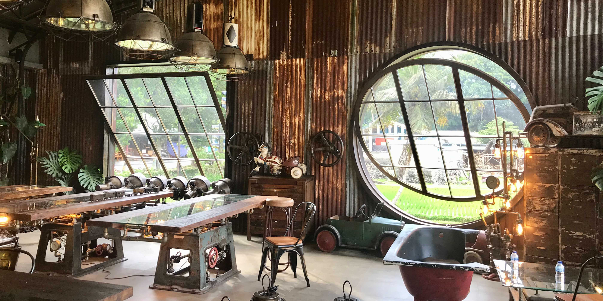 Image of an inspiring recycled space in Ubud, Bali that sells upcycled furniture and architectural pieces. Photo credit: Shan Thoo.